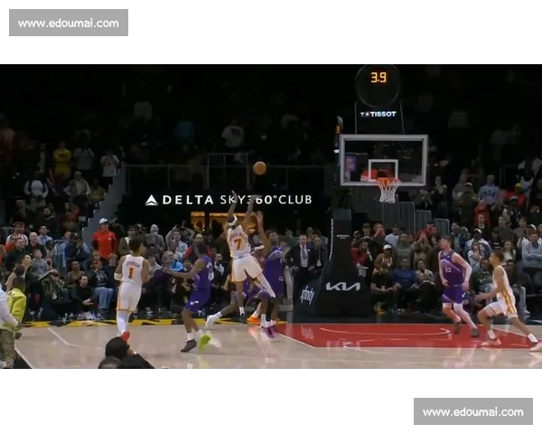 焦点对决落幕主队逆转夺冠创造赛季新纪录球迷欢呼全场沸腾震撼夜 - 副本 - 副本